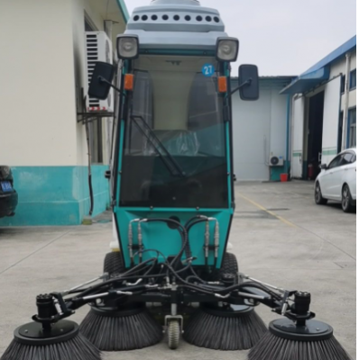 floor cleaning machine sweeper